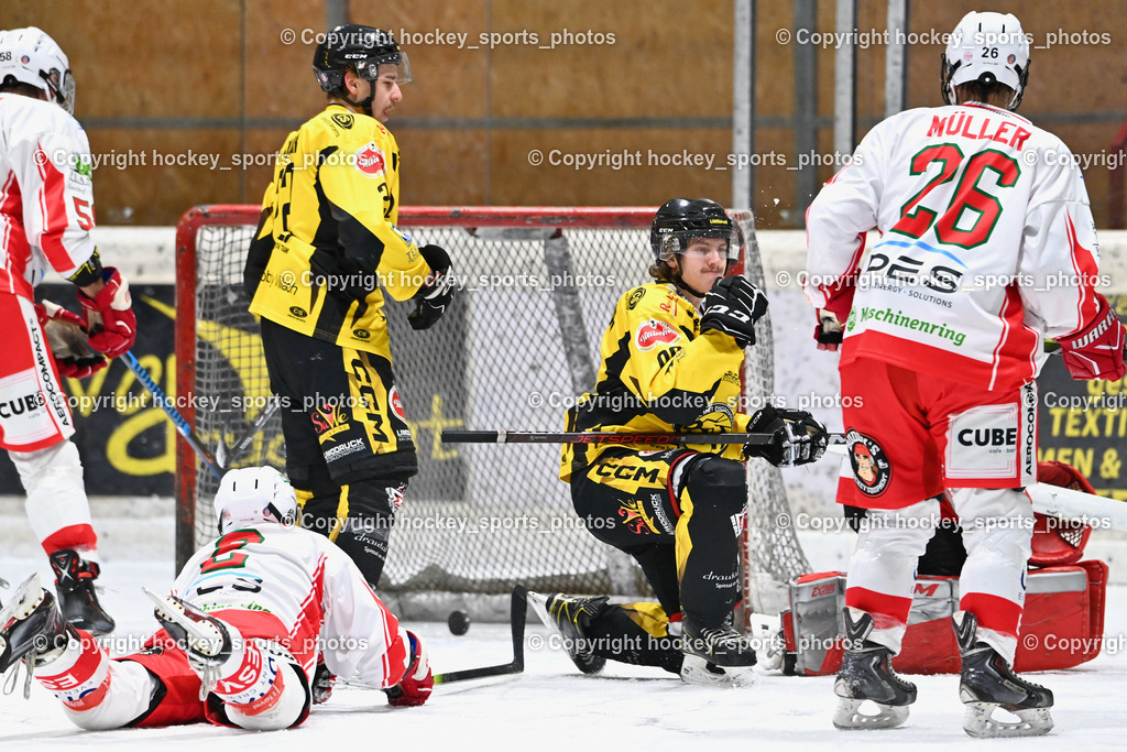 EC Spittal Hornets vs. ESV Ferlach 16.12.2023 | #2 Moser Gilbert, #22 Thaler Tim, #90 Ogertschnig Joshua, #26 Müller Markus