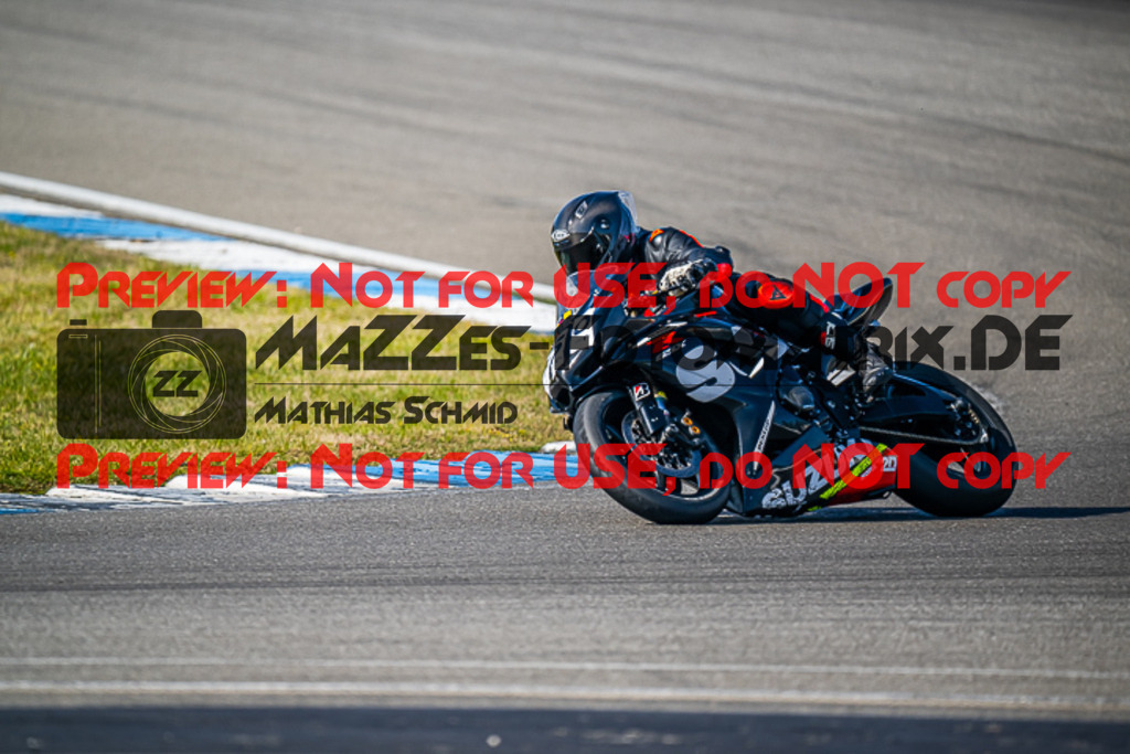 MaZZes_FotoMatrix_230410_3773 | GELB