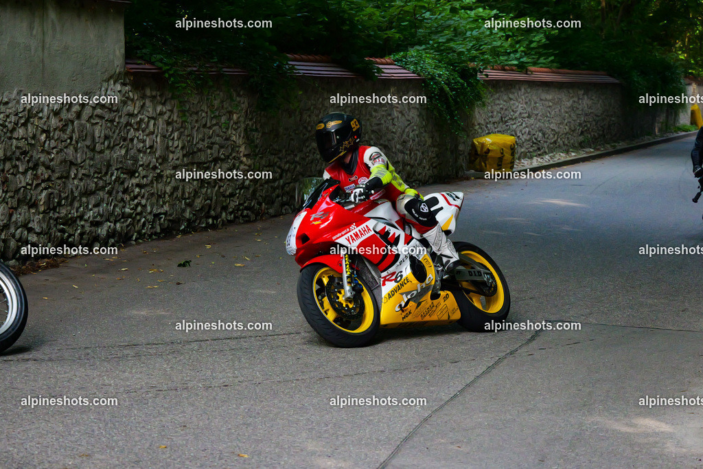 P1015568 | Erleben Sie atemberaubende, hochqualitative Fotos Ihrer Fahrt entlang der malerischen Alpenstraßen. Besuchen Sie alpineshots.com, um professionelle Aufnahmen Ihrer unvergesslichen Reise zu finden und zu kaufen - Realisiert mit Pictrs.com