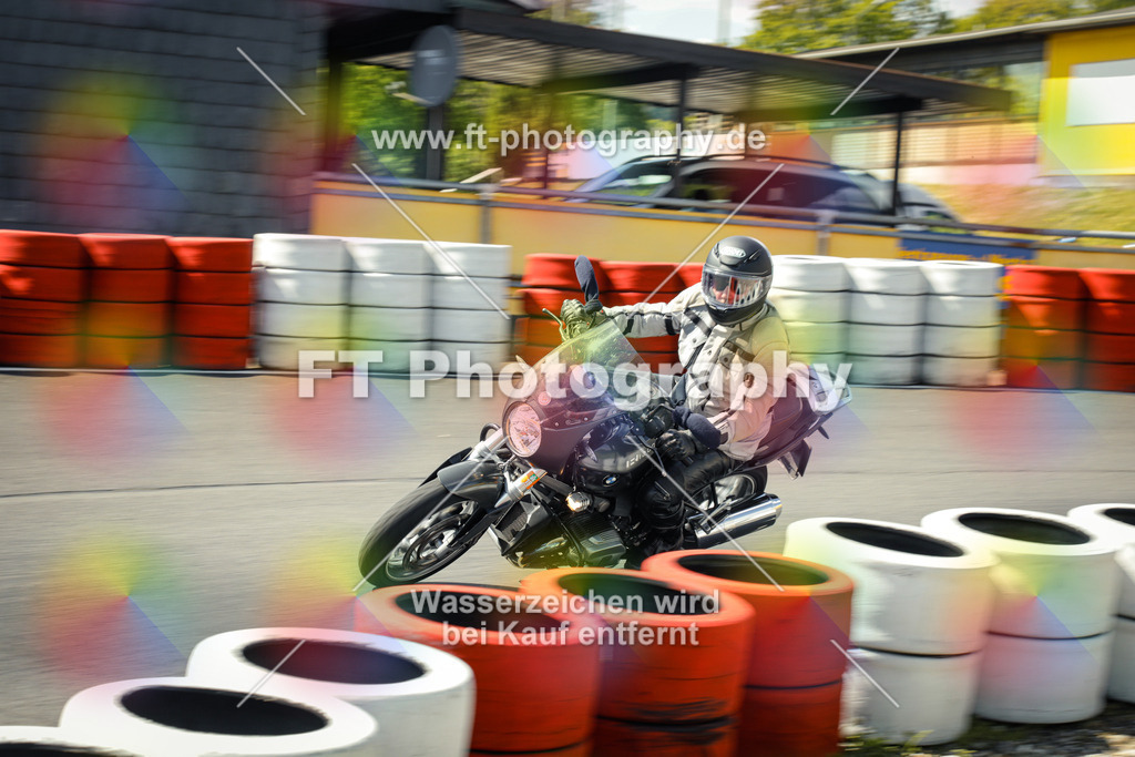 OBK_Mai_Martina_Markus-11125 | Hier findet Ihr Bilder von Touristenfahrten auf der Nürburgring Nordschleife oder von anderen Veranstaltungen die ich besucht habe. Viel Spass beim Durch Schauen 