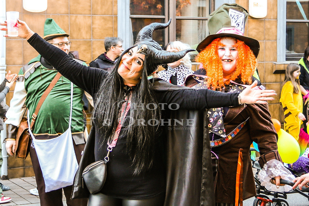 Fastnacht 2023-2159 | Erleben Sie den Zauber des Mittelrheins und entdecken Sie die atemberaubende Auswahl an Fotos und Bildern bei Rheinfotos. Wir bieten eine vielfältige Auswahl an Produkten wie Poster, Karten, Sticker, Textilien und Geschenkartikeln und Fototouren. - Realisiert mit Pictrs.com