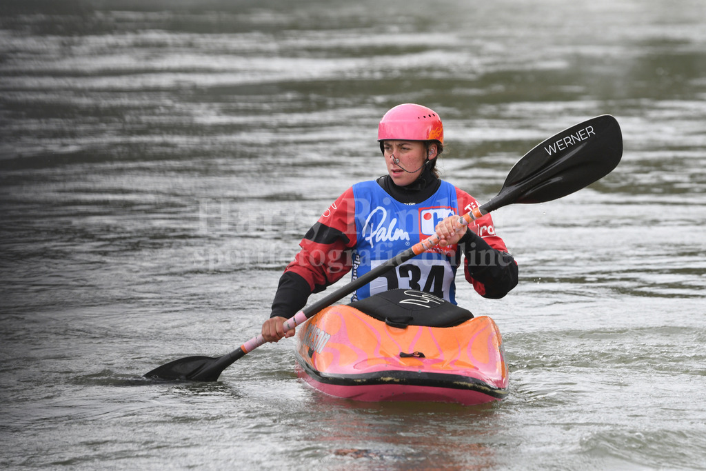 ICF CANOE FREESTYLE WORLD CUP 1 / PLATTLING | 2024 ICF CANOE FREESTYLE WORLD CUP 1 / PLATTLINGWomen's Kayak SurfaceOttilie ROBINSON-SHAW (Great Britain) #134 - Realisiert mit Pictrs.com
