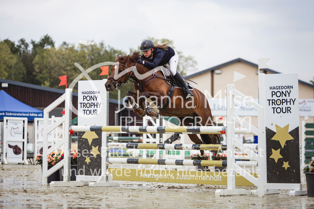 240426_Olfen-Vinnum_PonyTrophy-200 | Deine schönsten Turniermomente als professionelle Fotos! Entdecke hochwertige Pferdesport-Fotografie im Online-Shop. Jetzt Fotos finden & bestellen!