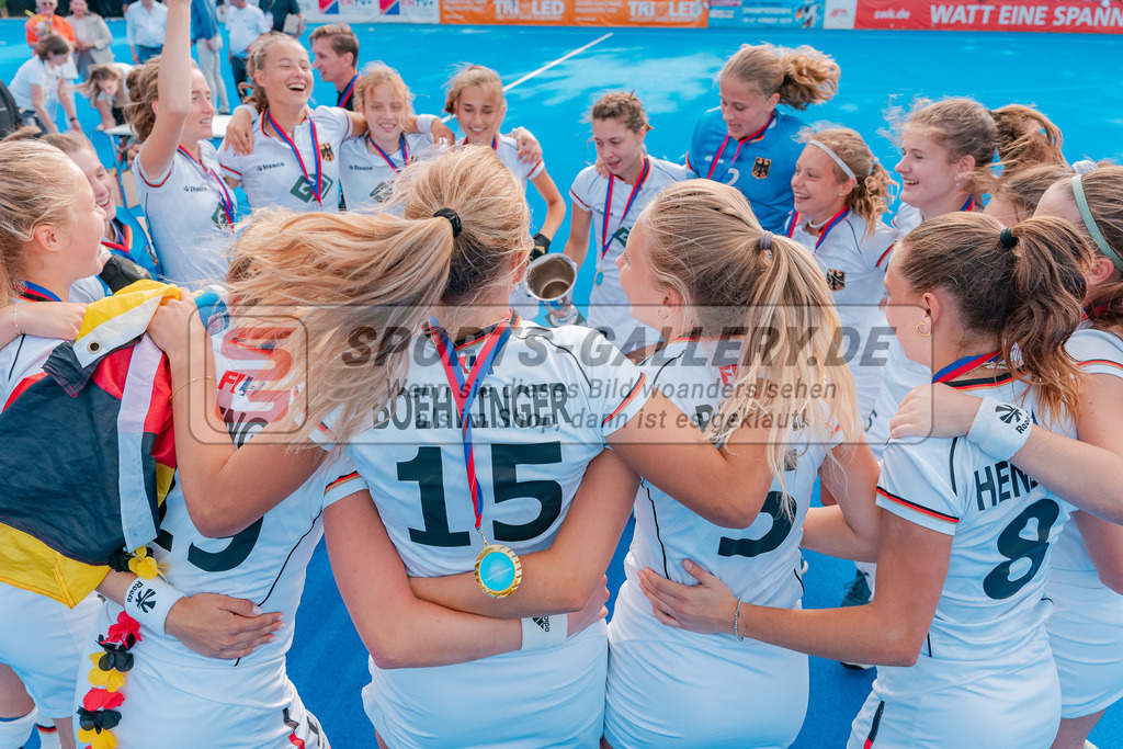 HK_20230716_902636 | Euro Hockey WU18 Siegerehrungen Championship Girls &amp; Boys am 16.7.2023 CHTC , Krefeld ,