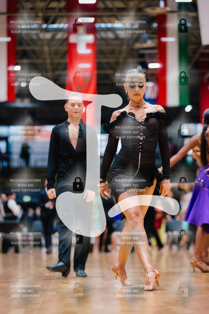 Hessen Tanzt WDSF Open Youth Latin 13th (14) Michael Bakscheev _ Julie Meck (Schwarz-Weiß-Club Pforzheim)-2025-05-17-1628 | Webshop for digital downloads and prints of dance sport, event & show photographer Julian Link - Realisiert mit Pictrs.com