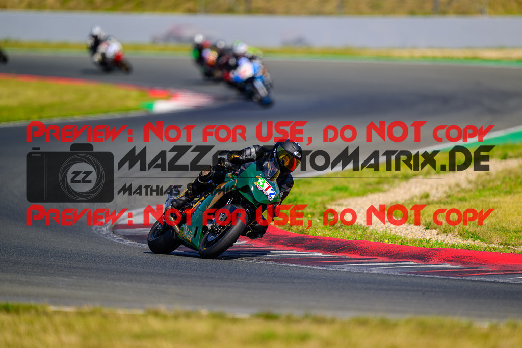 MaZZes_FotoMatrix_240725_6007705_0241 | BLAU