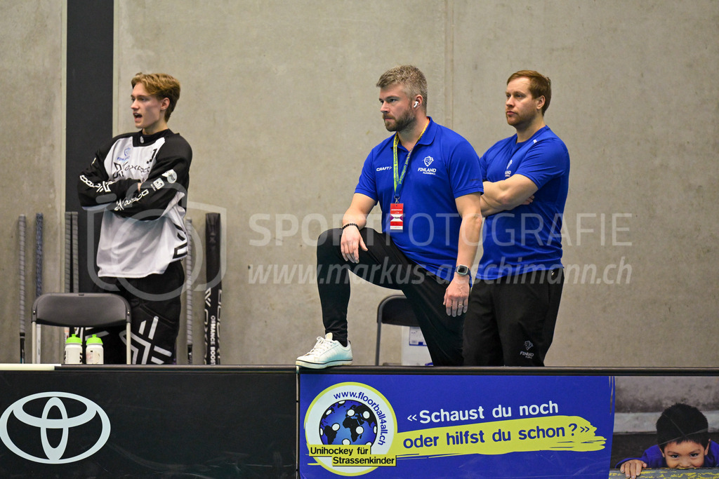 Switzerland U19 vs Finland U19 - 3. February 2024 | Switzerland U19 vs Finland U19
U19 Men International Matches in Switzerland
GoEasy Arena, Siggenthal Station
Finland head coach Jussi Huovinen and coach Janne Krankka.
Credit: Markus Aeschimann | <a href="https://www.markus-aeschimann.ch">Sportfotografie Markus Aeschimann</a> | <a href="https://www.instagram.com/sportfotografie.aeschimann">@sportfotografie.aeschimann</a> - Realisiert mit Pictrs.com