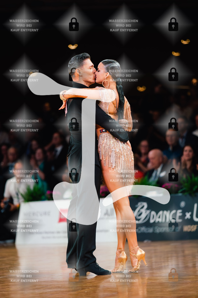 GOC 2025 - WDSF GrandSlam Latin 10-11th (40) Razvan Dumitrescu _ Jacqueline Joos (Germany)-2025-08-23-5468 | Webshop for digital downloads and prints of dance sport, event & show photographer Julian Link - Realisiert mit Pictrs.com
