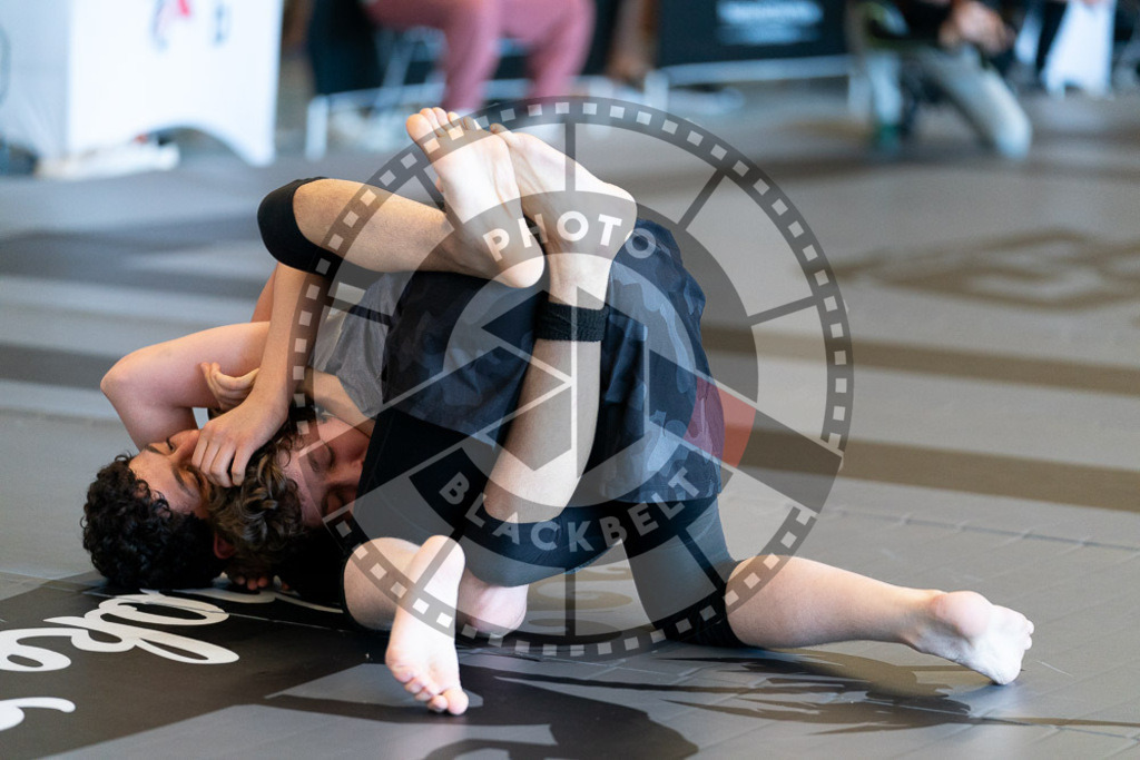 20250329PBB2459 | Fighters compete during the International Luta Livre (ILLCS) Germany IX Spring 2025 Competition spring on March 29, 2025 in Hannover, Germany.© Chiara Dazi