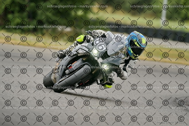 25bt05-0245 | markuskiefer.com - Realisiert mit Pictrs.com