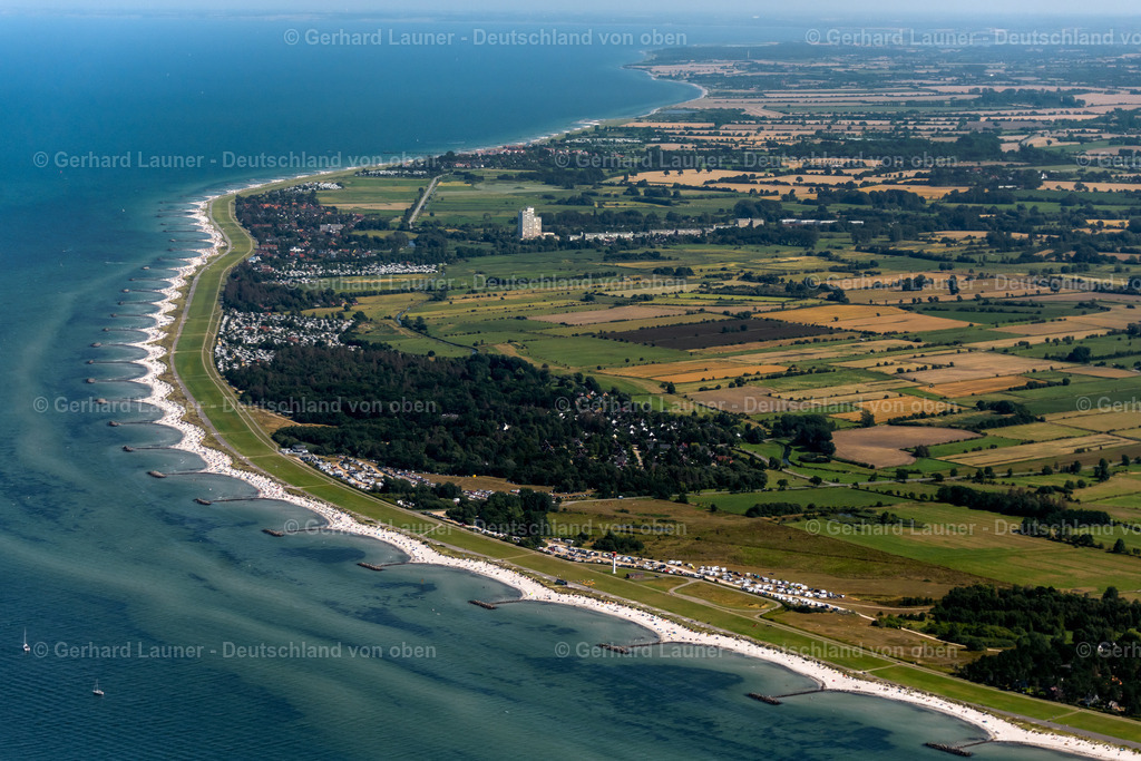 4037940 | Ostseeküste zw. Heidkate u. Schönberger Strand  07.08.2020 Sandstrand- Landschaft entlang des Küsten- Verlaufes an der Ostsee im Ortsteil Heidkoppel in Wisch im Bundesland Schleswig-Holstein, Deutschland. // Beach landscape along the on the Baltic Sea in the district Heidkoppel in Wisch in the state Schleswig-Holstein, Germany. Foto: Gerhard Launer