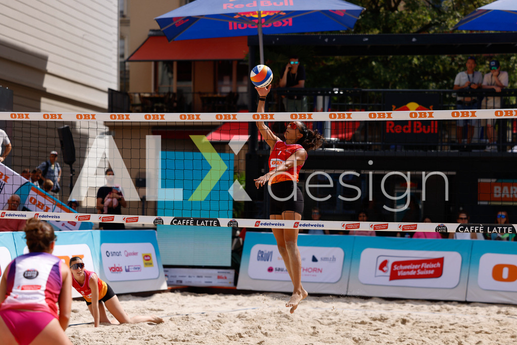 Obi BeachTour 2026 - Basel | BASEL, SWITZERLAND - JULY 17: SHANA ZOBRIST (SUI) attack / spike during the Obi BeachTour 2026 match between ZOBRIST / LUTZ (SUI) and CSONTOS / DEECKE (SUI) at Barfüsserplatz on July 17, 2026 in Basel, Switzerland. - Realisiert mit Pictrs.com