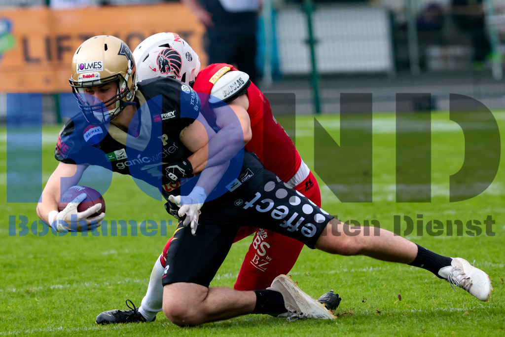 GFL: Paderborn Dolphins vs. New Yorker Lions{date} -  | {headline}(Foto: Sebastian Sendlak / BOND) - Realisiert mit Pictrs.com