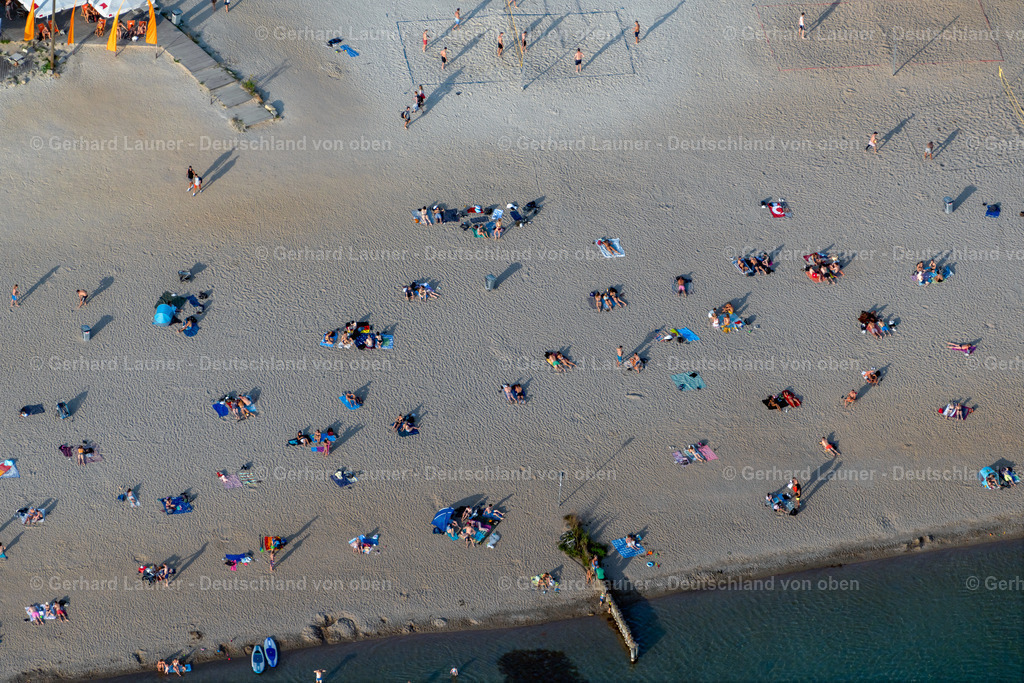 4040639 | BRAUNSBEDRA 08.09.2021 Rekultivierung der ehemaligen Tagebau - Fläche an den Uferbereichen des Sees " Geiseltalsee " in Braunsbedra im Bundesland Sachsen-Anhalt, Deutschland. // Open pit re cultivation on the shores of the lake " Geiseltalsee " in Braunsbedra in the state Saxony-Anhalt, Germany. Foto: Gerhard Launer