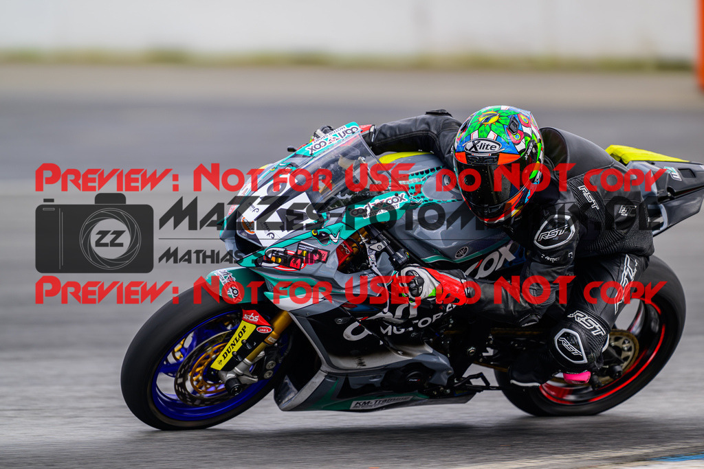 MaZZes_FotoMatrix_240615_6007705_8392 | ROT