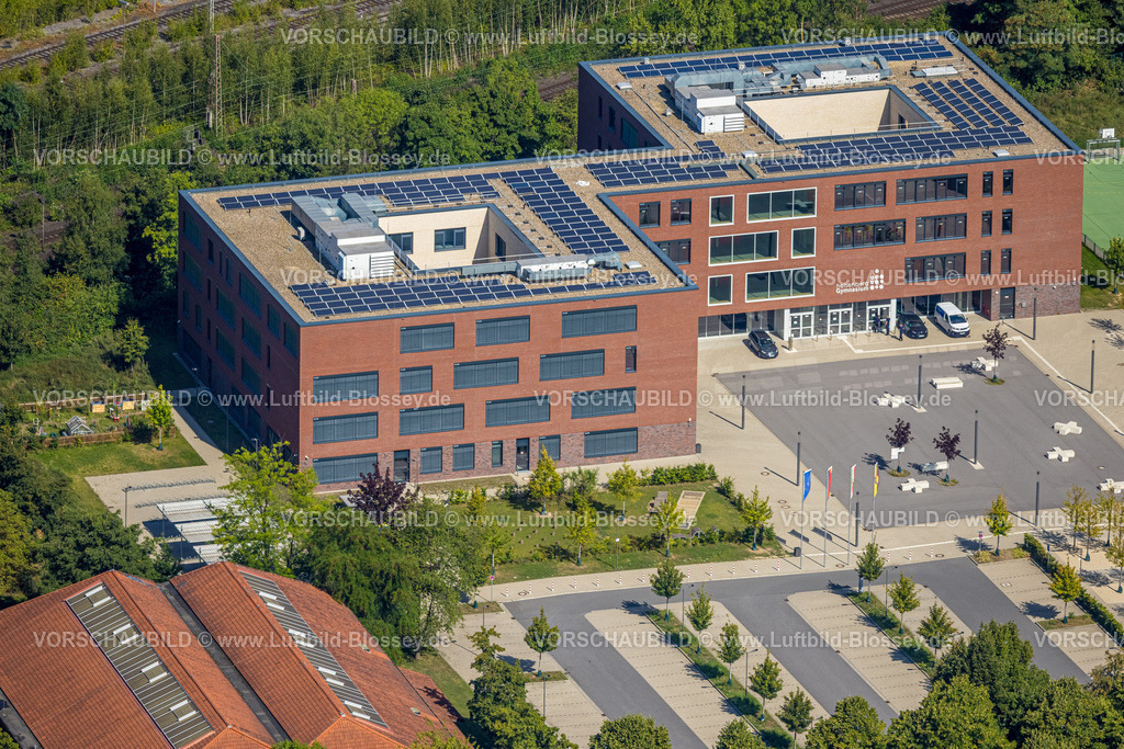 Gladbeck250800067 | Luftbild, Heisenberg Gymnasium, Gladbeck, Ruhrgebiet, Nordrhein-Westfalen, Deutschland