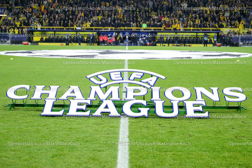 BVB01102402127 | 01.10.2024, Fußball, UEFA Champions League, Borussia Dortmund - Celtic Glasgow, 2. Spieltag, Signal Iduna Park, Saison 2024 2025: Schriftzug Logo Banner auf dem Spielfeld