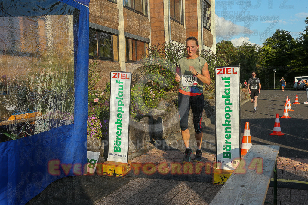 250801_1935_EX1_8266 | Sportfotografie im Rhein-Sieg Kreis, Köln, Bonn, NRW, Rheinland Pfalz, Hessen, etc. Unser Tätigkeitsfeld umfasst den Laufsport vom Volkslauf über den Marathon, Duathlon, Triathon bis zum Ultralauf wie Kölnpfad Ultra oder Schindertrail.