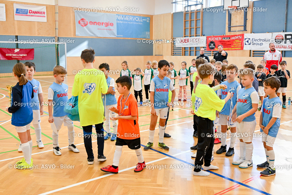 ASVÖ_ Fussballturnier SV Gallneukirchen_ 08.02.2025-134 | 08.02.2025, Gallneukirchen, AUT, ASVÖ, Fussball Nachwuchs Hallenturnier 2025, SV Gallneukirchen im Bild Teilnehmer U 7©Harald Dostal / fodo.media - Realisiert mit Pictrs.com