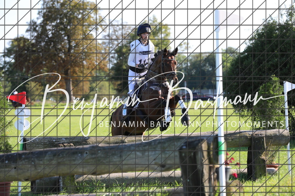 AZ2A1170 | Benjamin Bartmann Photomoments