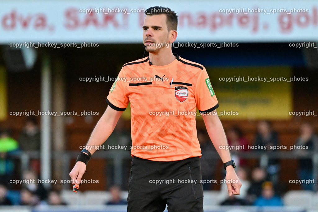 SAK vs. ATUS Velden 19.4.2024 | Emanuel Johann Kulterer Referee, SAK vs. ATUS Velden 19.4.2024, SAK vs. ATUS Velden am 19.04.2024 in Klagenfurt (Sportpark Welzenegg), Austria, (Photo by Bernd Stefan)