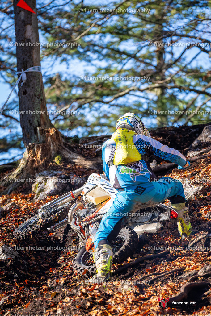 fuernholzer_241026-C2-25 | Fotografische Impressionen von der Red Stag Enduro Extreme by fuernholzer-photography.com. Endurosport in Österreich fotografisch festgehalten von fuernholzer. Auftragsfotografie für Private, Gewerbefotos und Industriefotografie. Eventfotografie, Sportfotografie und Motorsportfotografie. Anbieter von Fotoworkshops, Fototraining, fotografischen Vorträgen und Fotoseminaren.
