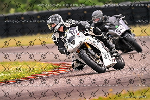 25bt02-0237 | markuskiefer.com - Realisiert mit Pictrs.com