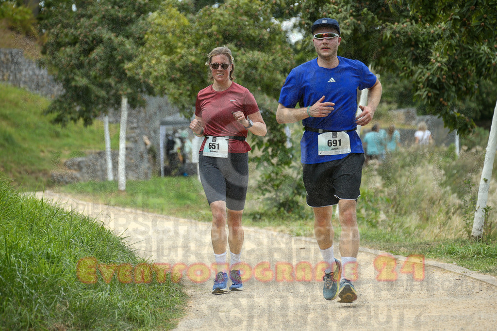 250824_1516_EX1_8744 | Sportfotografie im Rhein-Sieg Kreis, Köln, Bonn, NRW, Rheinland Pfalz, Hessen, etc. Unser Tätigkeitsfeld umfasst den Laufsport vom Volkslauf über den Marathon, Duathlon, Triathon bis zum Ultralauf wie Kölnpfad Ultra oder Schindertrail.