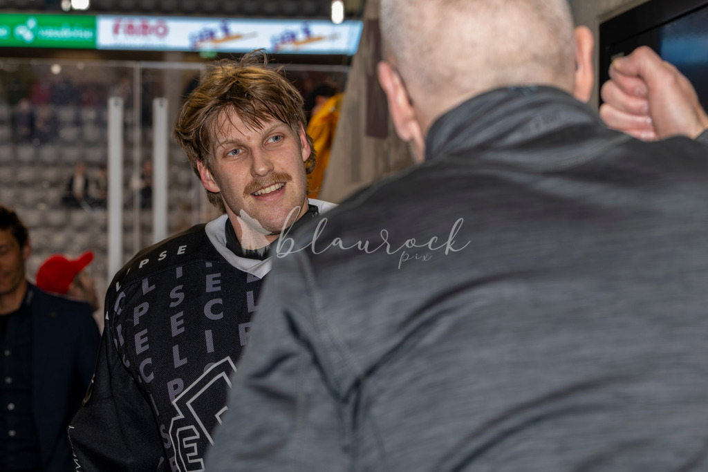EHCB vs SCB 20260312_wb-3829 | Sportbilder, Sportfotograf, Hochzeits- und Eventfotografin, Flugshows, Portraits und Tiershooting, Aviation, Downhill, Nationalleague, Swissleague, International
