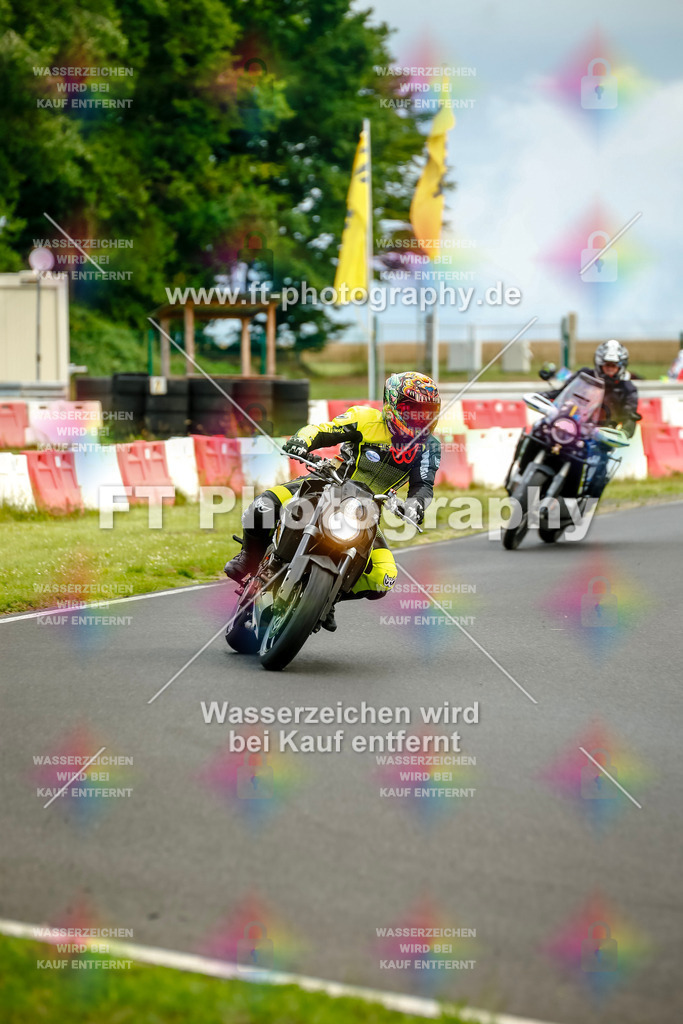 VBK-4399 | Hier findet Ihr Bilder von Touristenfahrten auf der Nürburgring Nordschleife oder von anderen Veranstaltungen die ich besucht habe. Viel Spass beim Durch Schauen 