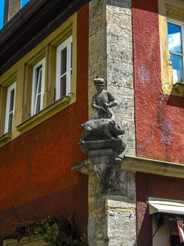 CIMG5439 | Rothenburg ob der Tauber. Nur hier gibt es Exklusive und passend zur Jahreszeit Ihr Wandbild, T-Shirt, Tasse und alles was das Rothenburg Herz begehrt. - Realisiert mit Pictrs.com