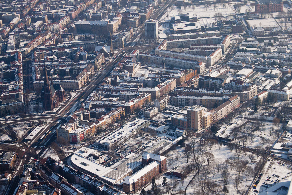 Luftbild: Durlacher Tor im Ortsteil Oststadt in Karlsruhe im Bundesland Baden-Württemberg in Deutschland. Foto: IMG_24185.jpg vom 16.02.2010 durch Werner Riehm/FLY-FOTO.de