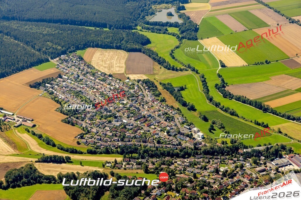 Das Luftbild zeigt :  Waldsassen - Die Luftaufnahme wurde 2023 vom UL-Flugzeug aus erstellt ( keine Drohne ) - Hochauflösende Luftaufnahme - Für grossformatige Ausdrucke geeignet. Die Geschenkidee !Mit Lizenz und Bildrechte bestellbar