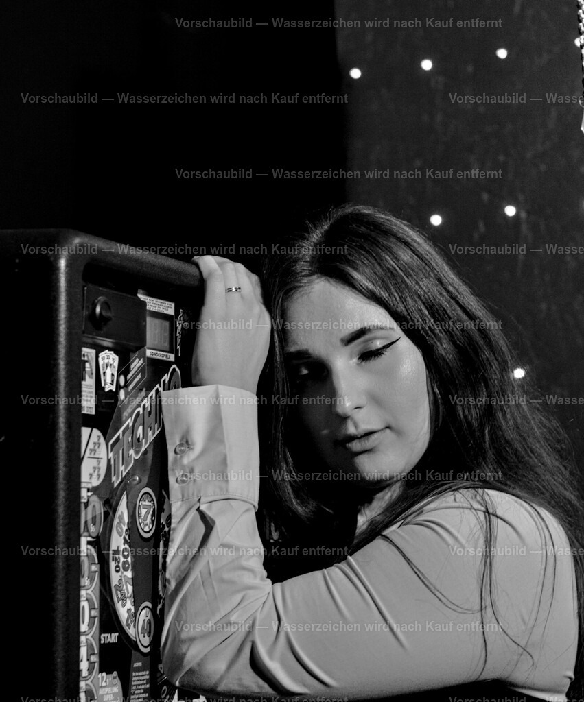 DSC01590_01 | Martin Fiedler Fotografie - Ausdrucksstarke Portraits im Raum Nürnberg - Realisiert mit Pictrs.com