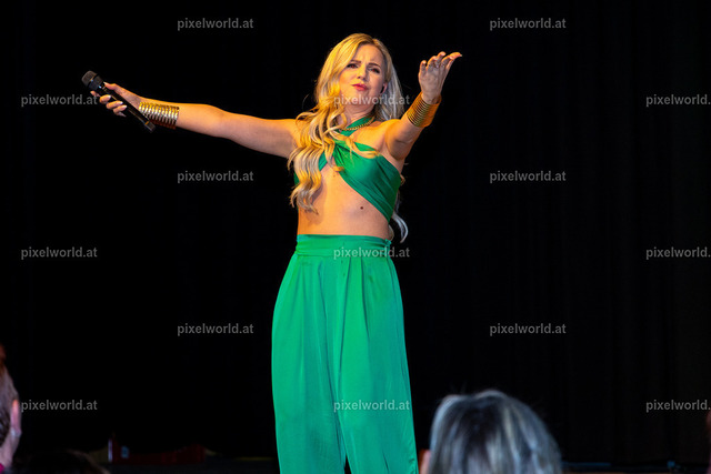 Schlager trifft Tracht | Bildershop von pixelworld.at - Realisiert mit Pictrs.com