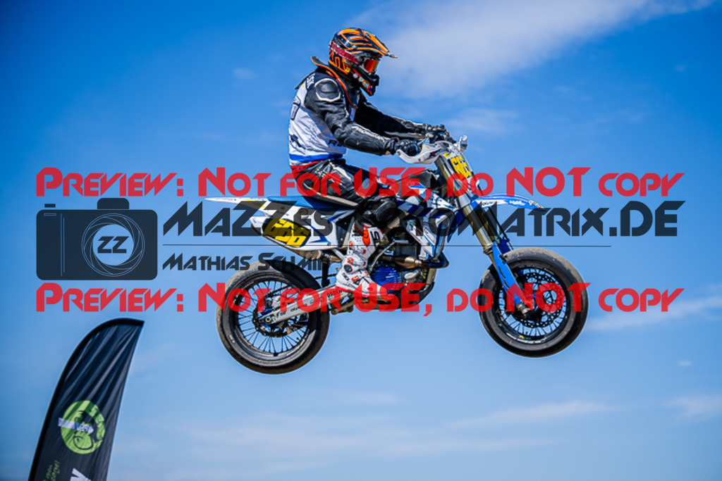 MaZZes_FotoMatrix_220903_1758 | S2