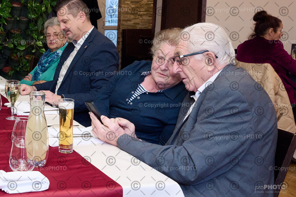 017_2026_60-Hochzeitstag-Wenzel_NZ9_6698 | proPHOTO - Realisiert mit Pictrs.com