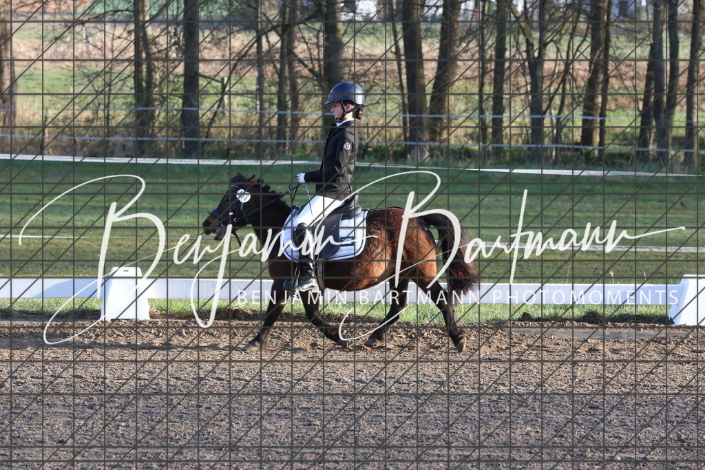 AZ2A2331 | Benjamin Bartmann Photomoments