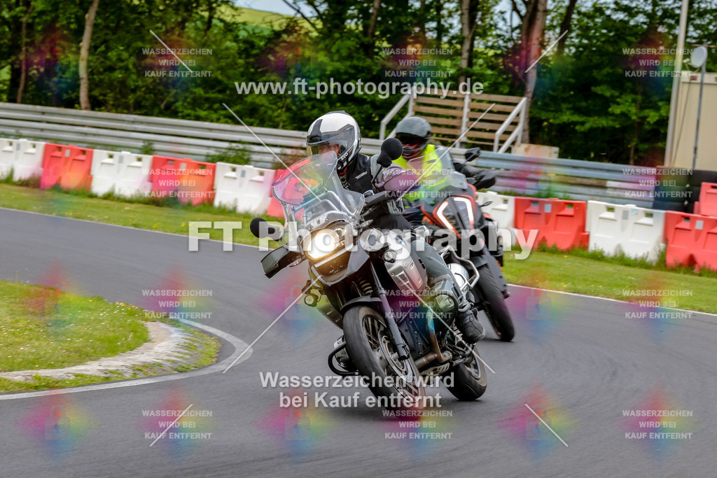 MotoTeamVBK-20333 | Hier findet Ihr Bilder von Touristenfahrten auf der Nürburgring Nordschleife oder von anderen Veranstaltungen die ich besucht habe. Viel Spass beim Durch Schauen 
