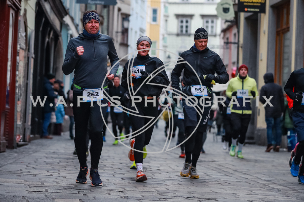 SILVESTERLAUF LINZ 25 | Linz, AUSTRIA, 31. Dezember 25, TRIRUN SILVESTERLAUF LINZ 25 , Image shows: 
Photo: WAPICS / BINDER Manuel