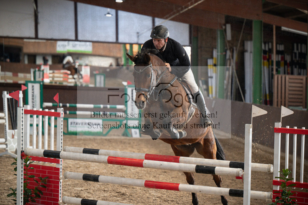 Hallenreittunier Voxtrup 2023 | Entdecke hochwertige Reitturnierfotos von Foto Oger. Professionell, emotional und authentisch – jetzt Lieblingsmomente im Shop bestellen.Deutschlandweite Turnierfotografie. - Realisiert mit Pictrs.com