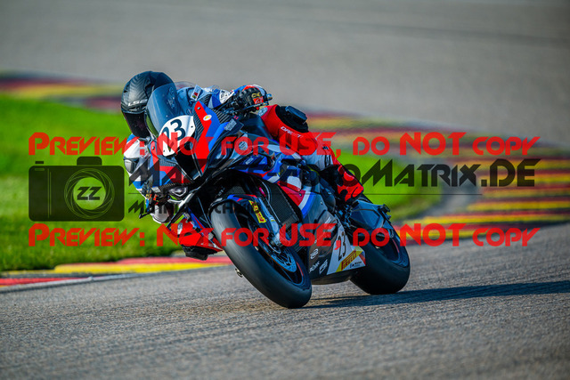 MaZZes_FotoMatrix_240504_6007705_5901 | STK1000