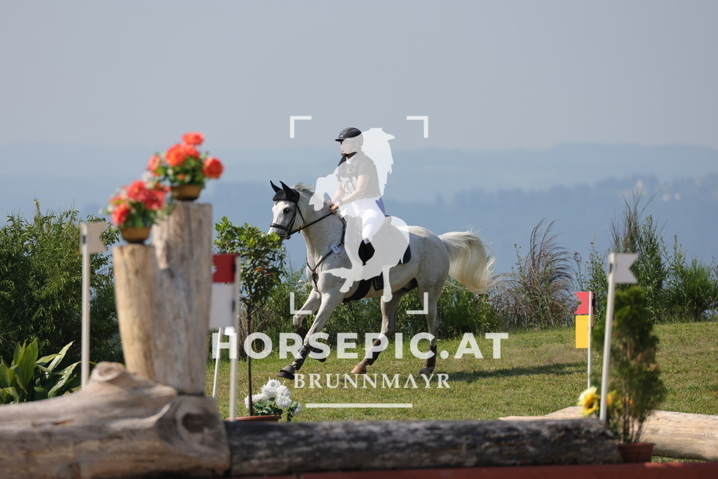 0P6A7620 | Willkommen bei Brunnmayr - Design & Fotografie – Ihrem Spezialisten für Reitturniere und Pferdeveranstaltungen in Oberösterreich, Salzburg und Bayern! Seit über 17 Jahren sind wir leidenschaftlich dabei.