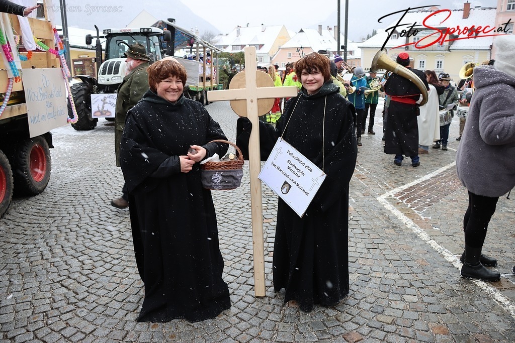 fasching2026-mariazell (59) | Mit meiner Kamera halte ich besondere Augenblicke, faszinierende Landschaften und interessante Details fest. Dabei entstehen ganz unterschiedliche Aufnahmen – von stimmungsvollen Landschaftsfotografien und beeindruckenden Drohnenaufnahmen über Pressefotos - Realisiert mit Pictrs.com