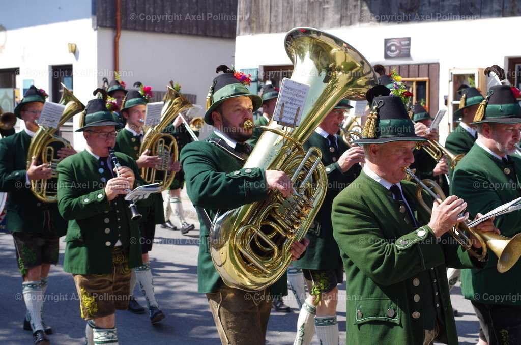 IMGP3738 | fotografiert von Axel PollmannLeonhardi Wallfahrt Benediktbeuern und Murnau, Fronleichnam, Fasching, Landschaft im Loisachtal und Benediktbeuern  - Realisiert mit Pictrs.com