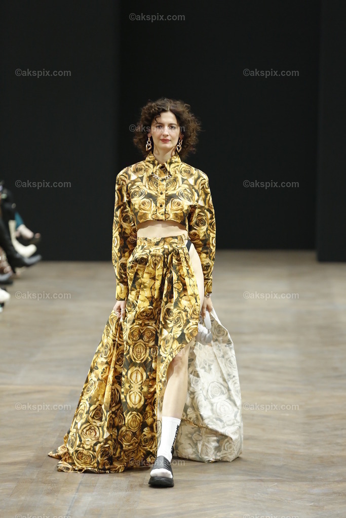 _76A4390 | Die Bildagentur Akspix ist eine Online-Bildagentur und bietet professionelles und kreatives Bildmaterial Royalty free und Rights Managed. Bildarchiv Akspix bietet eine große Auswahl an kreativen und klassischen Motiven.Frankfurt Fotograf, Fotoshooting