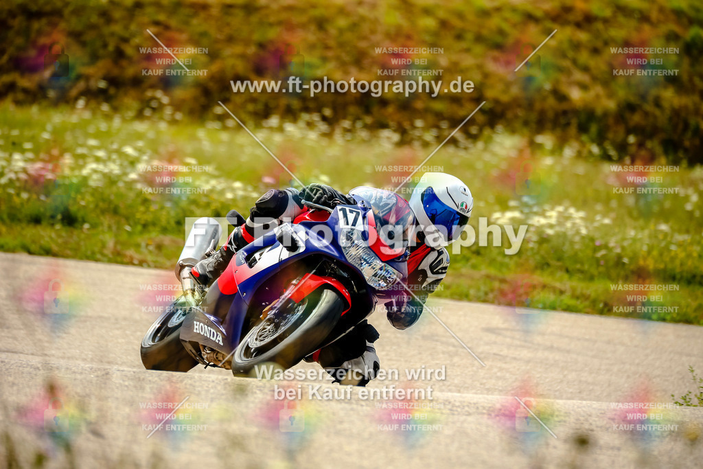 Chambley Juli-3006 | Hier findet Ihr Bilder von Touristenfahrten auf der Nürburgring Nordschleife oder von anderen Veranstaltungen die ich besucht habe. Viel Spass beim Durch Schauen 