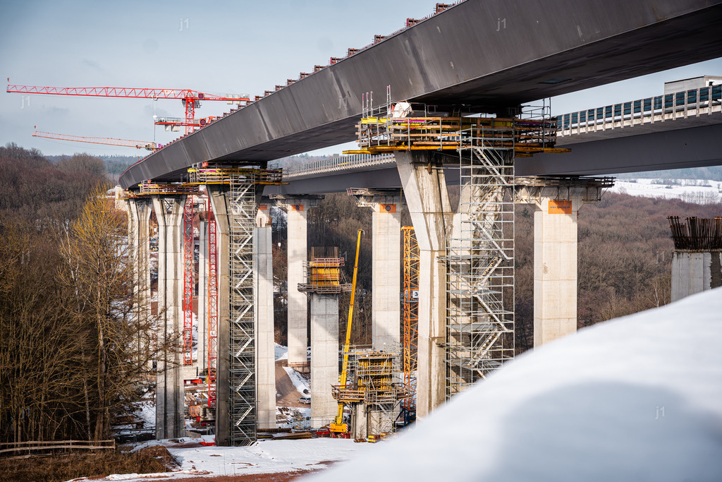 2026-02-04_Oberthulba_010 | Luftbild, Drohne, Multicopter, Bayern, Luftbilder, Luftbildshop, Jan R. Schäfer, aerialphotography, Abzüge, Luftaufnahmen, J1-Luftbild, J1-Fotografie und Luftbildservice, Würzburg, fineart, Abzüge, Drucke, Glasdruck - Realisiert mit Pictrs.com