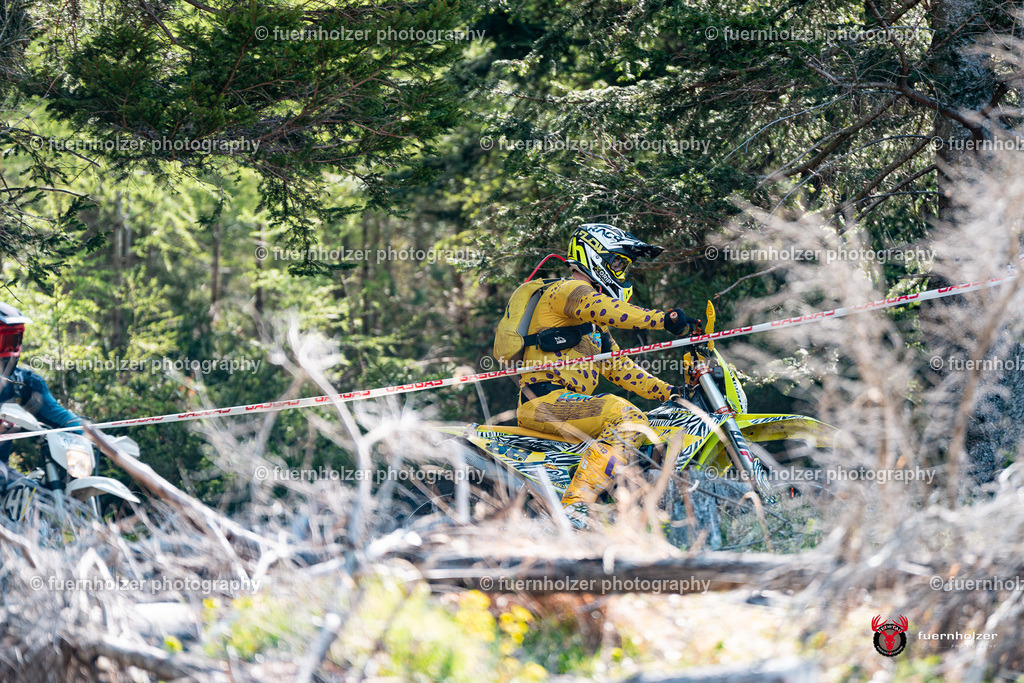 fuernholzer_250501-C2-196 | Fotografische Impressionen von der Red Stag Enduro Extreme by fuernholzer-photography.com. Endurosport in Österreich fotografisch festgehalten von fuernholzer. Auftragsfotografie für Private, Gewerbefotos und Industriefotografie. Eventfotografie, Sportfotografie und Motorsportfotografie. Anbieter von Fotoworkshops, Fototraining, fotografischen Vorträgen und Fotoseminaren.