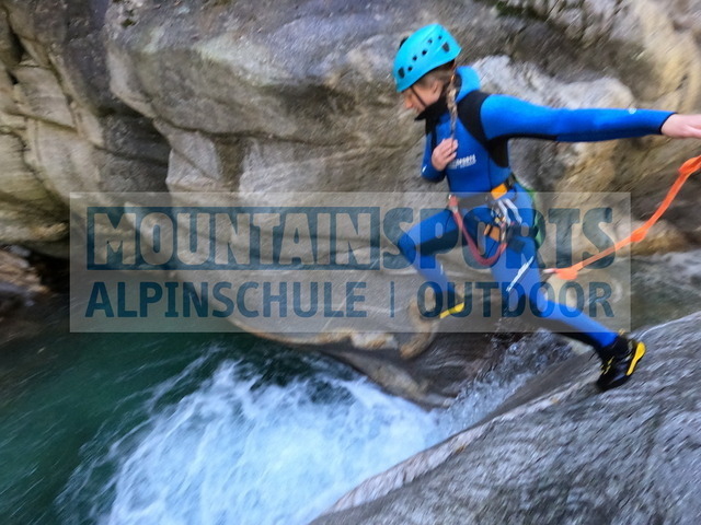 GOPR6589 | Bestelle die Bilder deines Berg- oder Wasser-Abenteuers mit Mountain Sports bequem von zu Hause aus direkt über unseren Online Fotoshop von pictrs.com. - Realisiert mit Pictrs.com